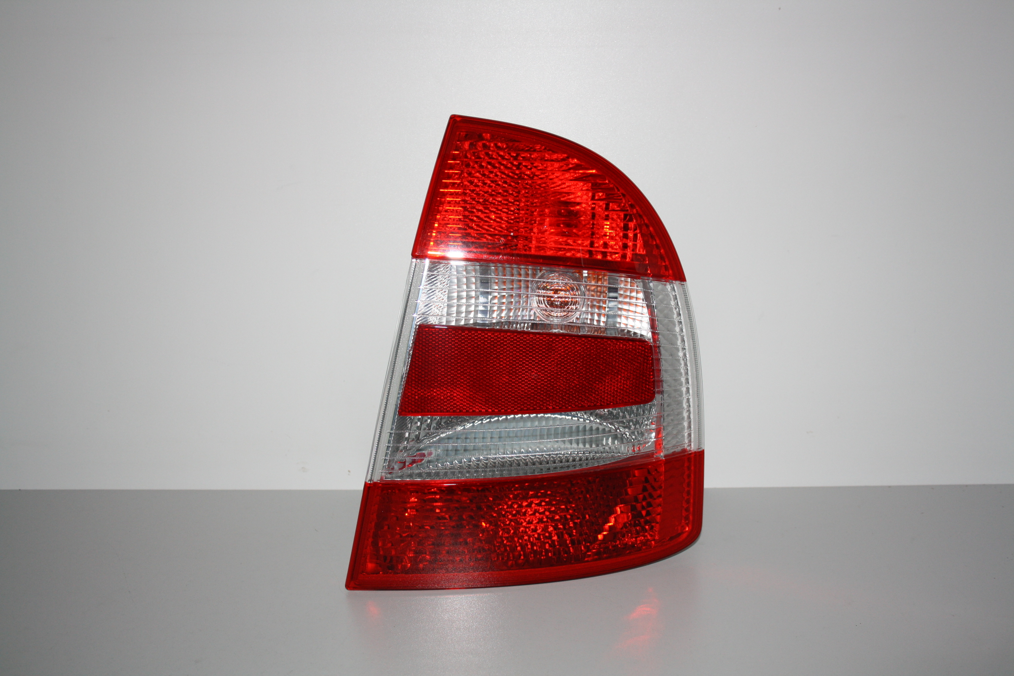 Pravé zadní světlo Superb I facelift