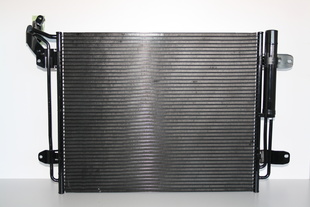 Chladič klimatizace (kondenzátor) - 5N0820411E pro VW Tiguan