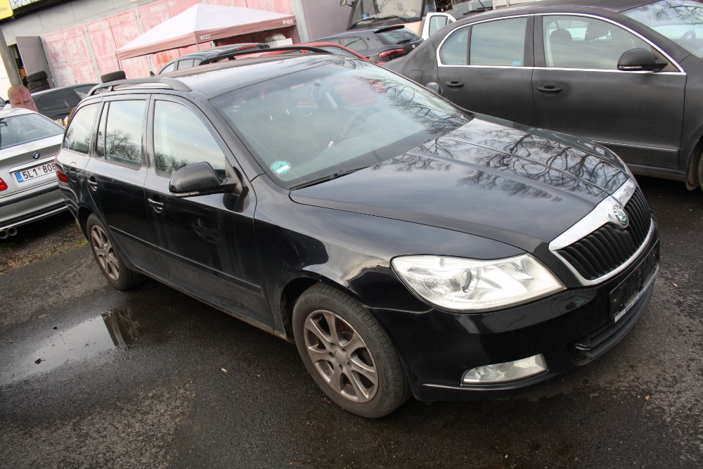 Autovrak Škoda Octavia II Combi facelift